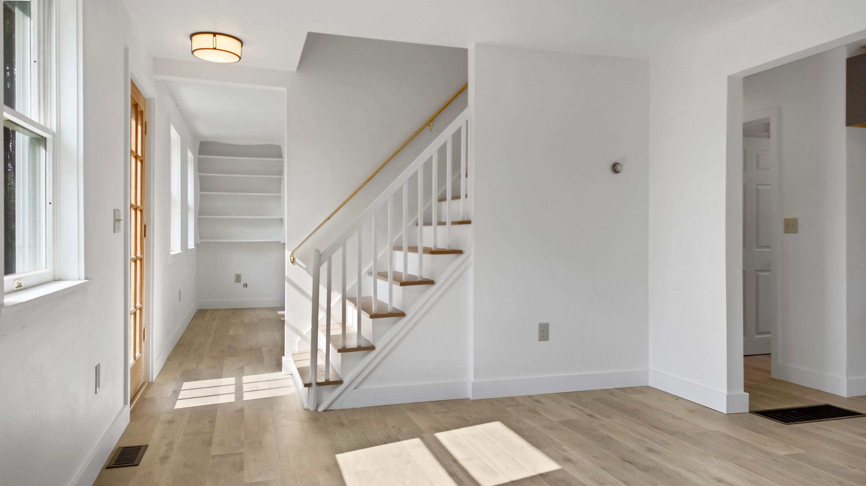 653 Middle Road Woolwich, ME 04579 - Photo 14 of 58 Living room