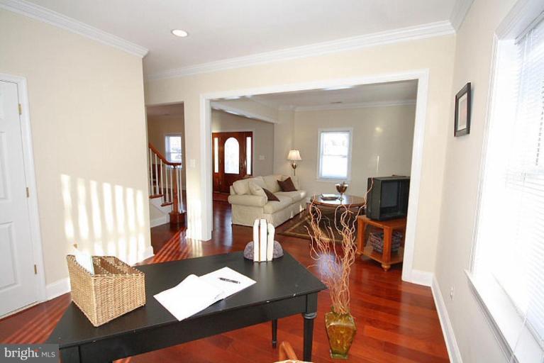 11510 Grandview Avenue Silver Spring, MD 20902 - Photo 15 of 29 Living Room #3