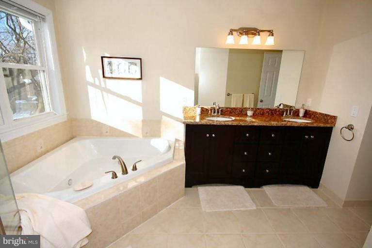 11510 Grandview Avenue Silver Spring, MD 20902 - Photo 17 of 29 Master Bath #2