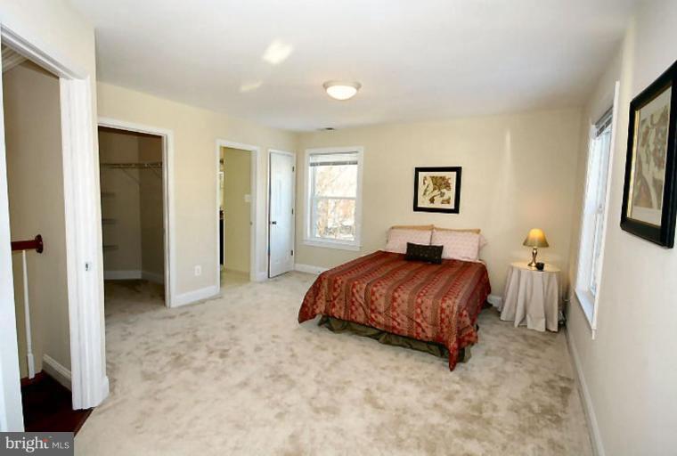 11510 Grandview Avenue Silver Spring, MD 20902 - Photo 10 of 29 Master Bedroom