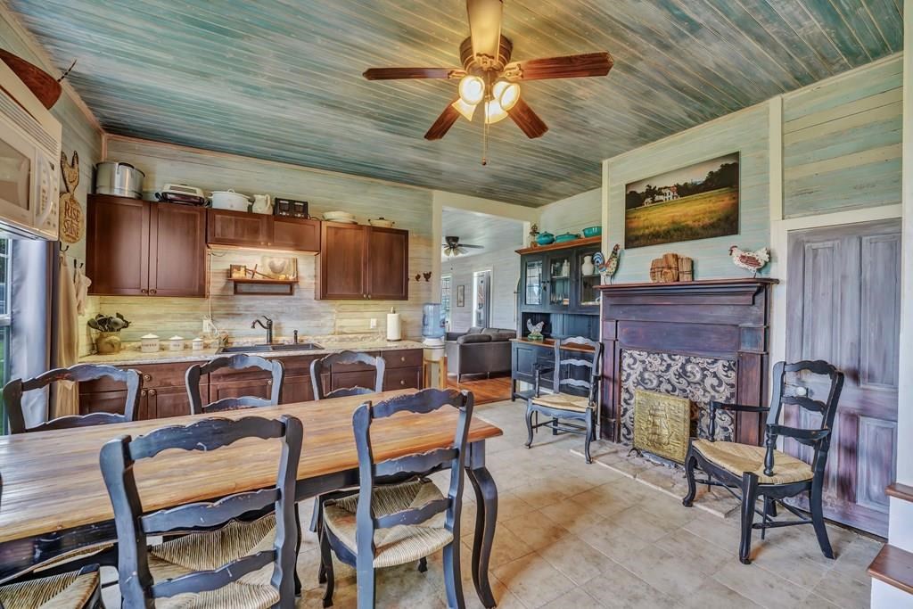 575 China Street Center Point, TX 78010 - Photo 18 of 65 Gallery Image 18