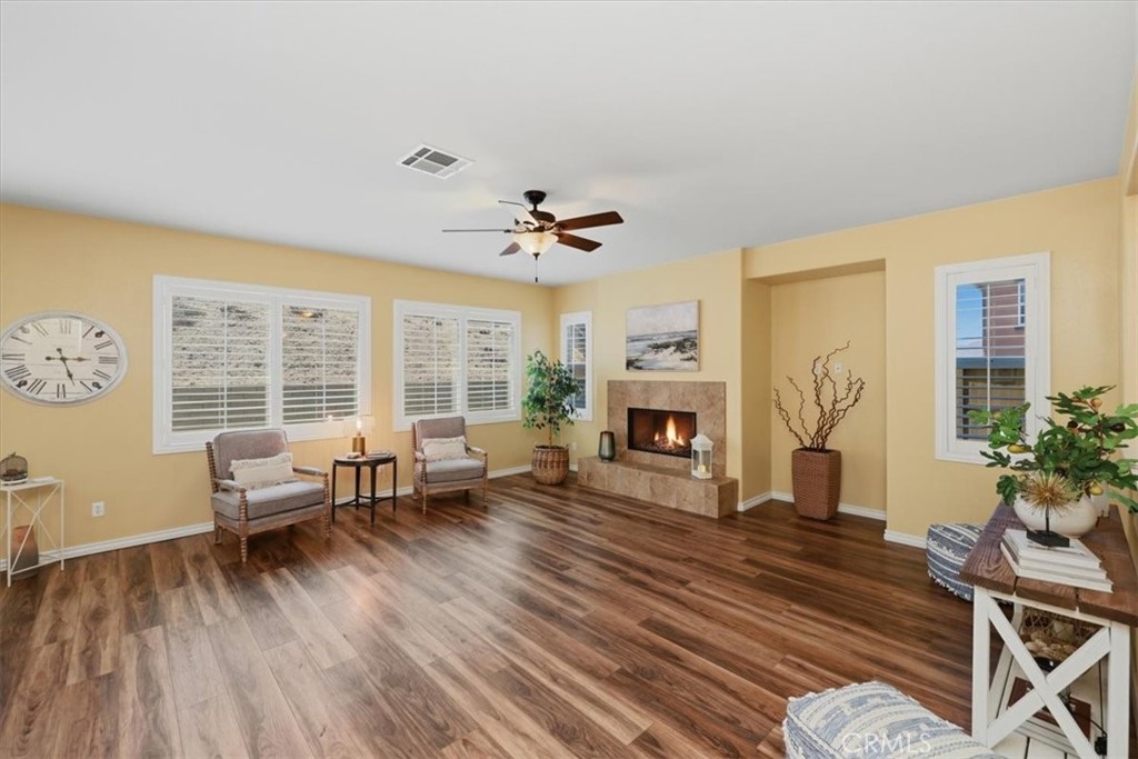 31249 Palomar Road Menifee, CA 92584 - Photo 16 of 21 Great Room