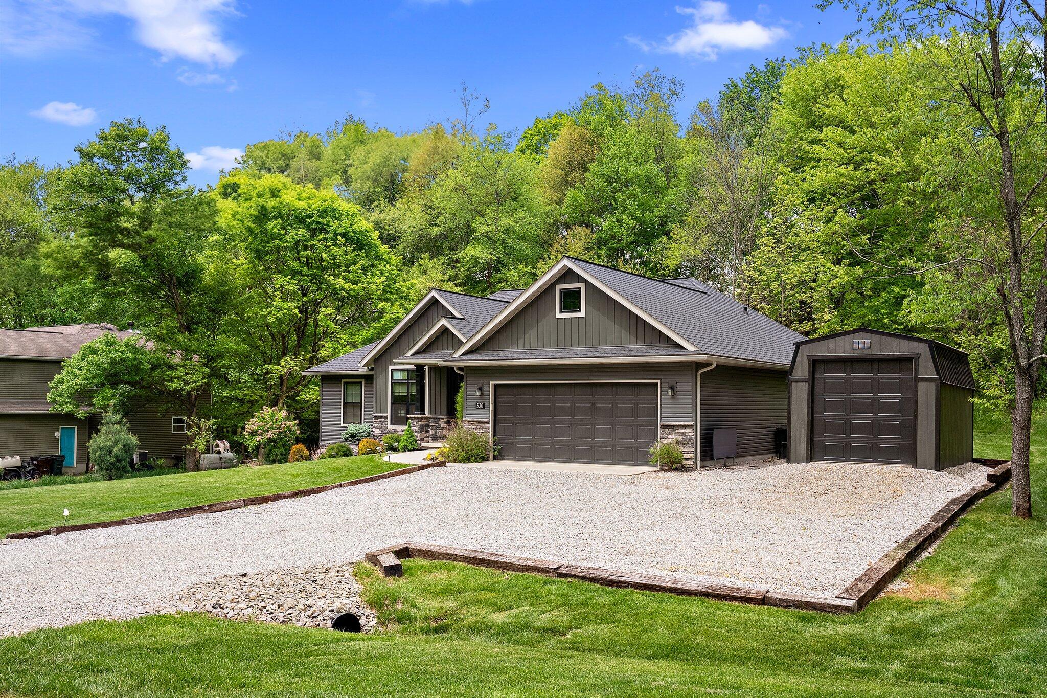 530 Terrace Ridge Circle Howard, OH 43028 - Photo 5 of 49 DSC07432