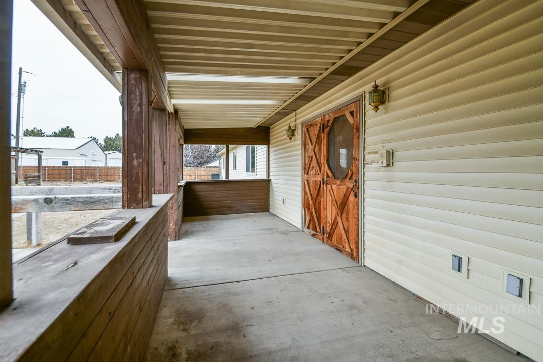 16517 Madison Road Nampa, ID 83687 - Photo 24 of 26 View of covered porch