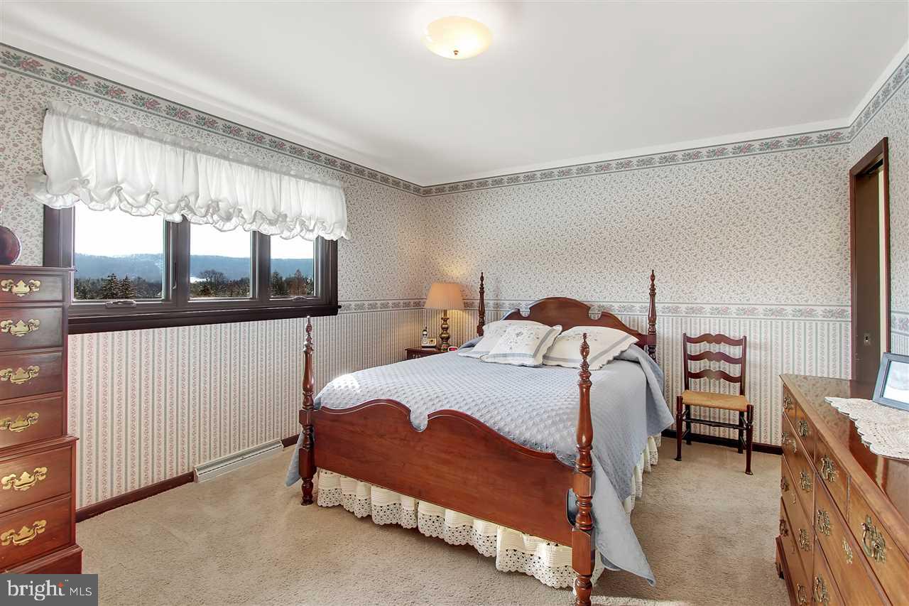 3841 Trout Run Road York, PA 17406 - Photo 12 of 36 Gallery Image 12