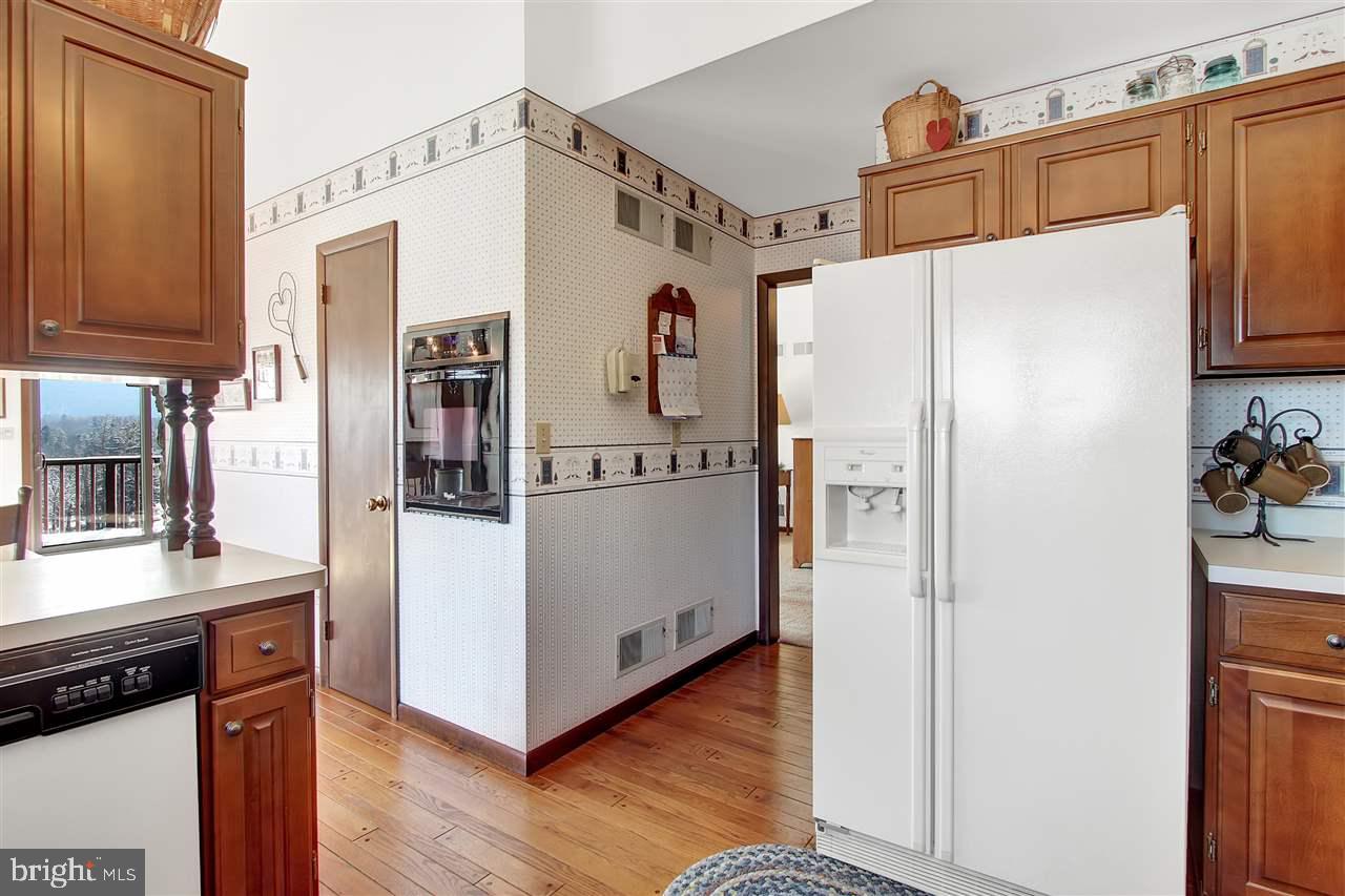 3841 Trout Run Road York, PA 17406 - Photo 10 of 36 Gallery Image 10
