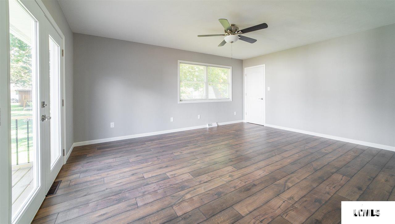 1228 Rutledge Drive Lincoln, IL 62656 - Photo 11 of 26 Gallery Image 11