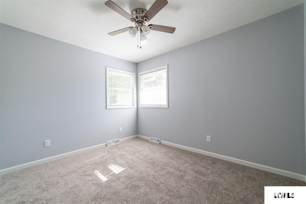 1228 Rutledge Drive Lincoln, IL 62656 - Photo 19 of 26 Gallery Image 19