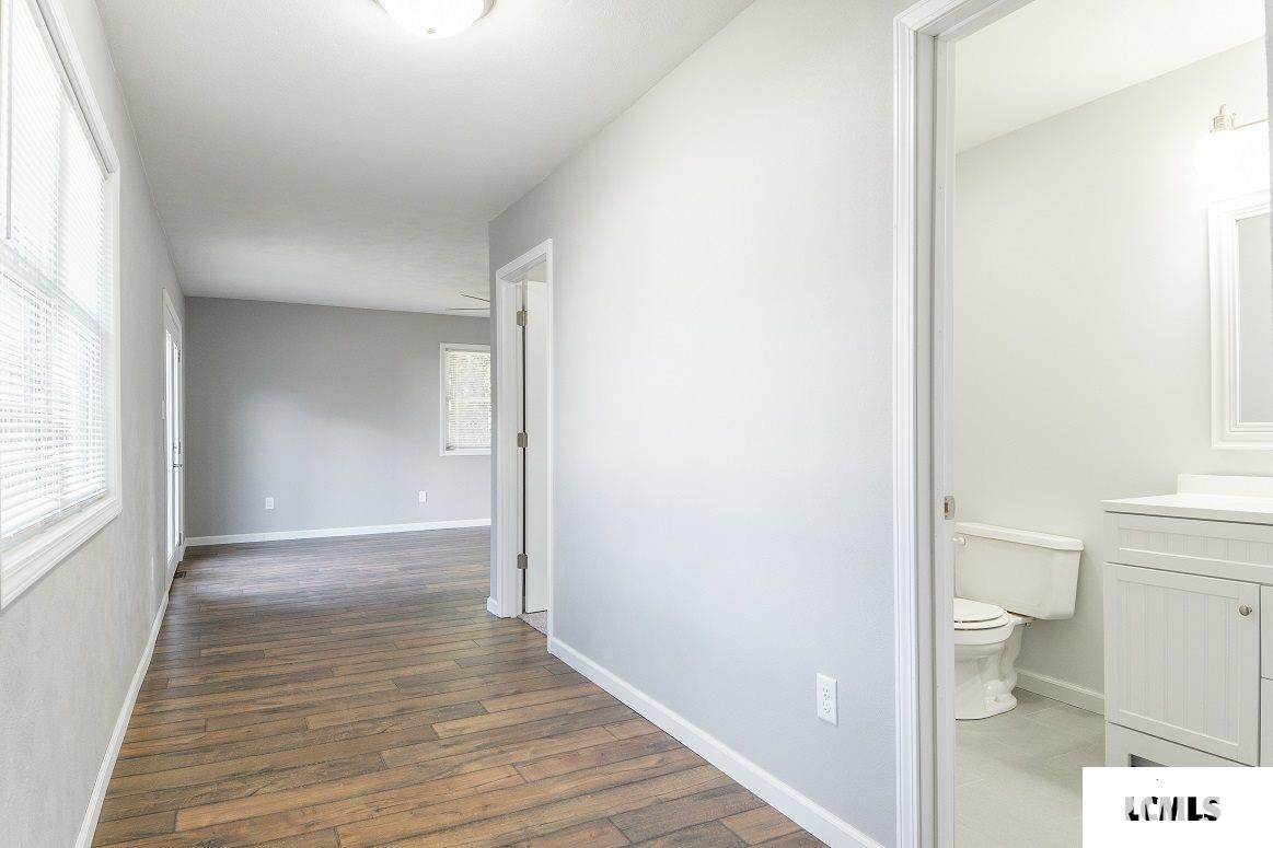1228 Rutledge Drive Lincoln, IL 62656 - Photo 10 of 26 Gallery Image 10