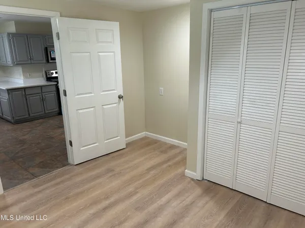 $1,725 | 111 Linda Circle, Ocean Springs, MS 39564