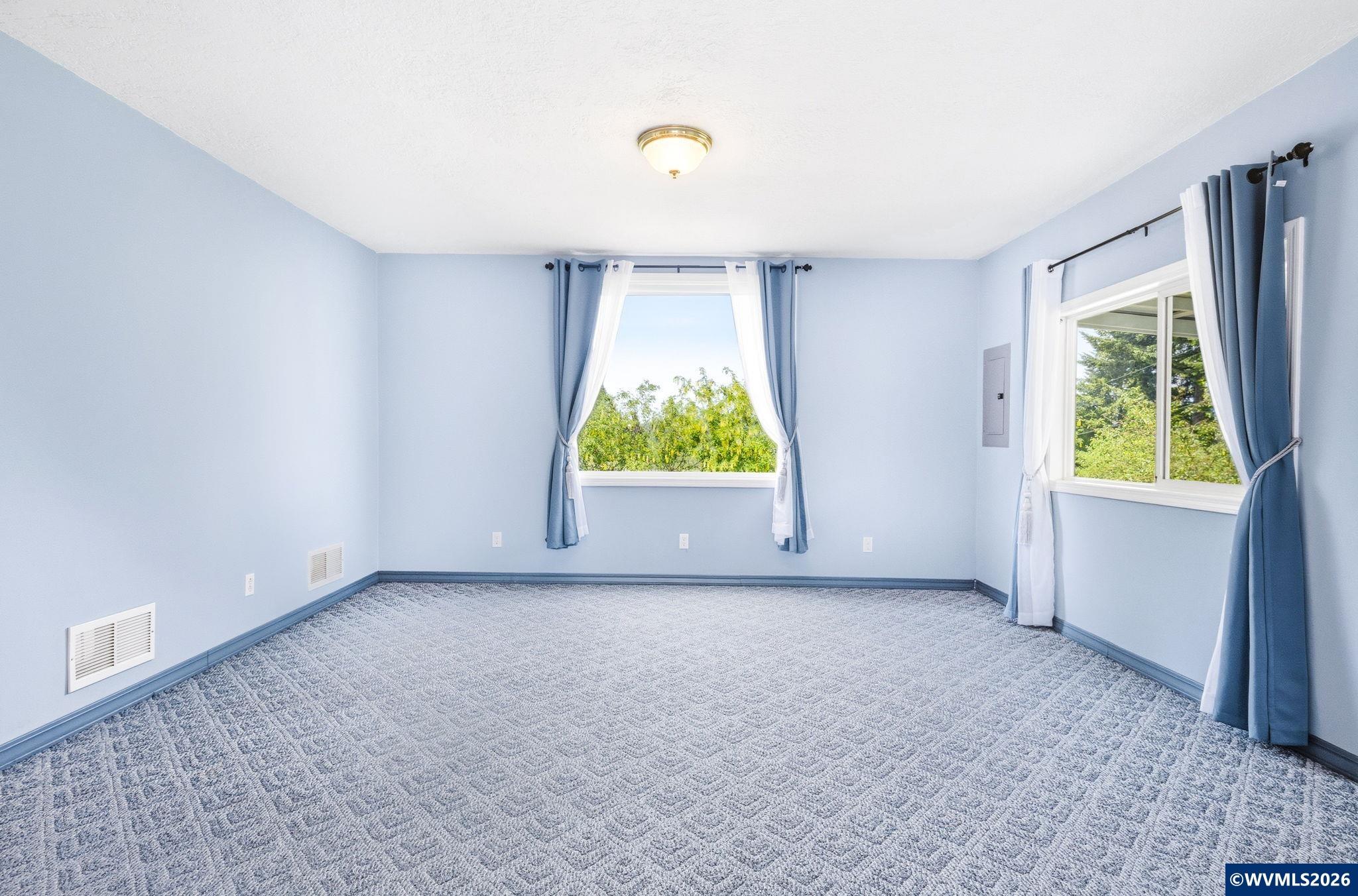 27148 Rowell Hill Road Sweet Home, OR 97386 - Photo 10 of 40