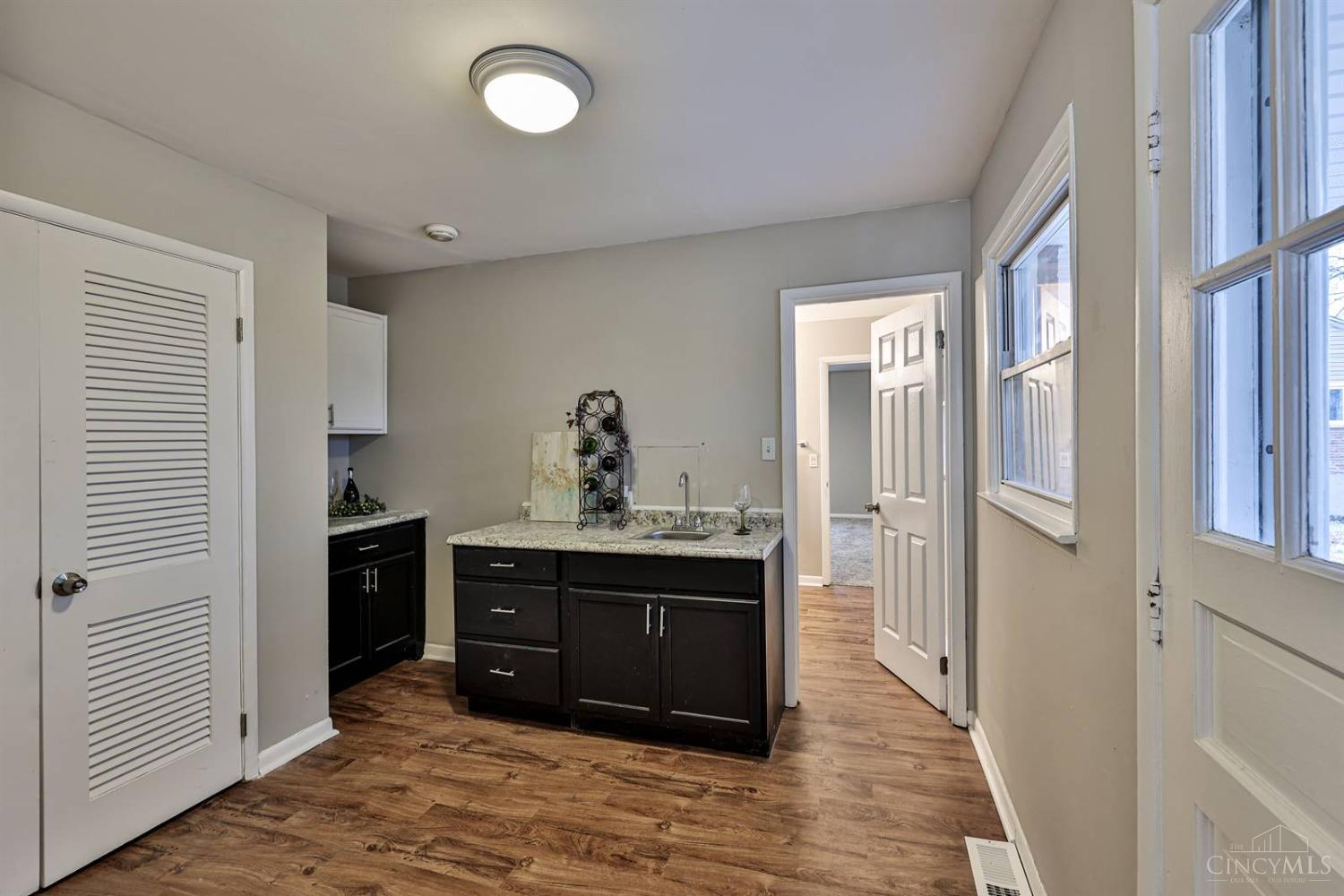 8798 Wuest Road Cincinnati, OH 45251 - Photo 36 of 41 Gallery Image 36