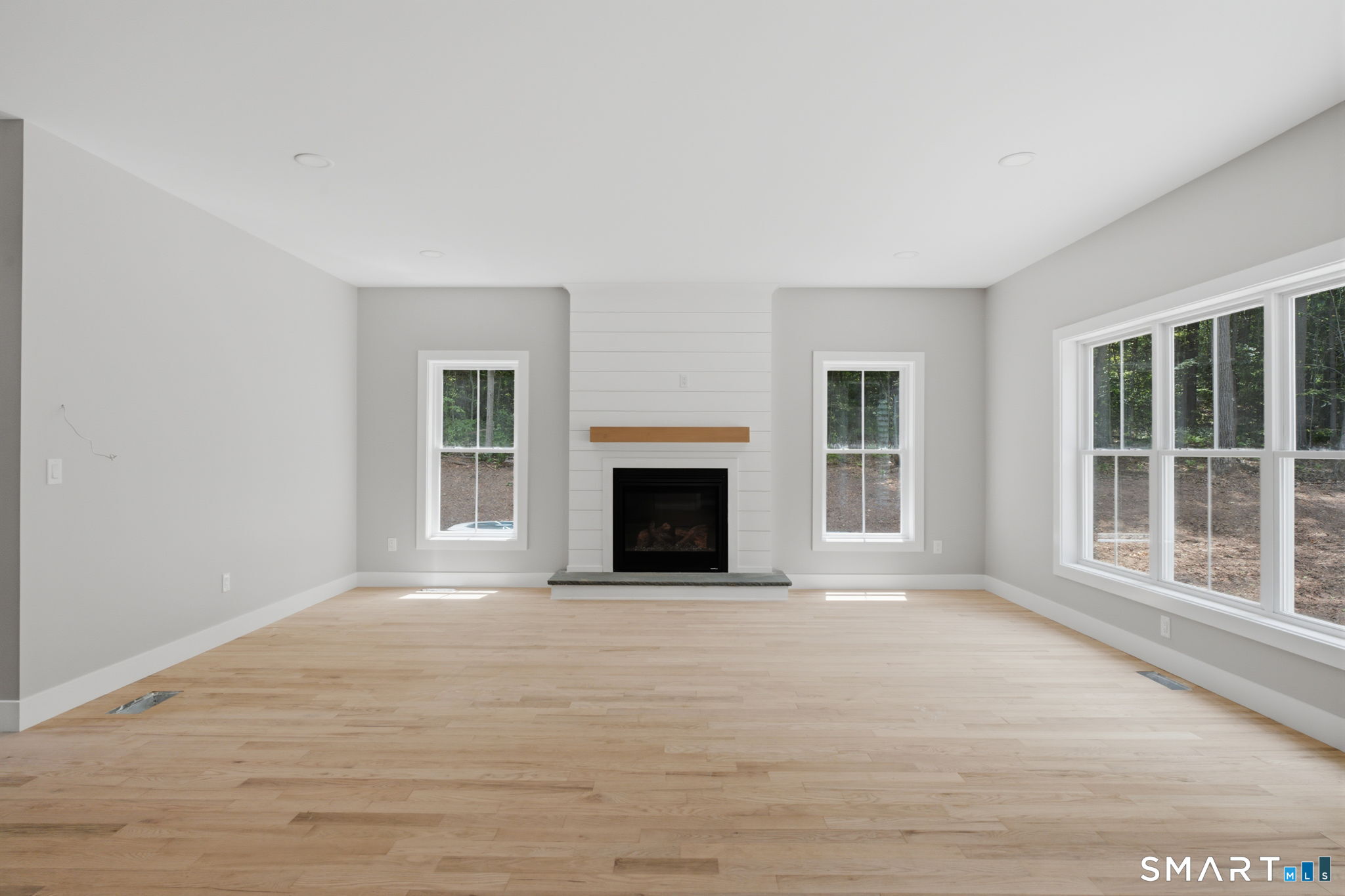 495 Wickham Road Glastonbury, CT 06033 - Photo 15 of 39