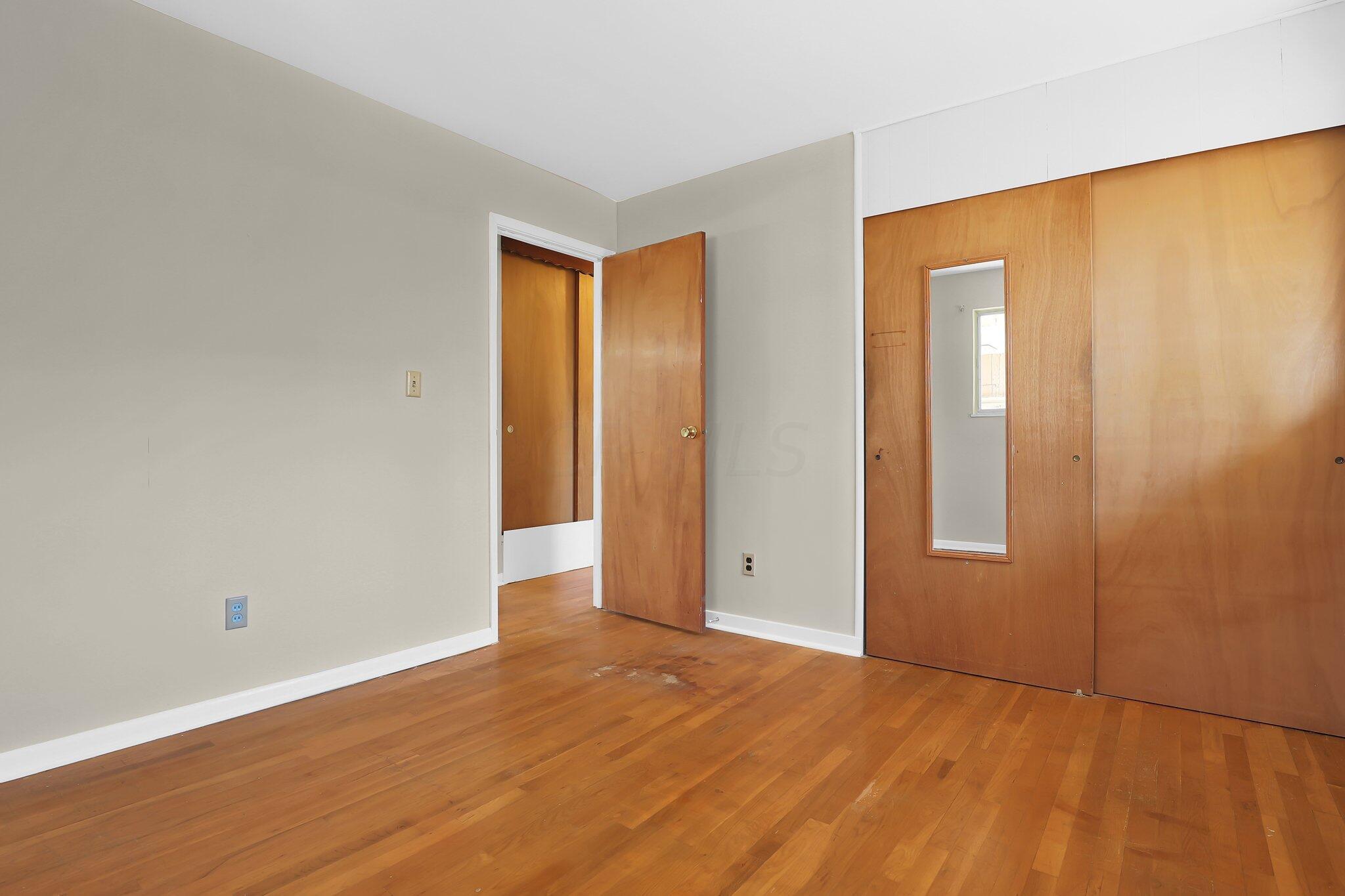 1551 Smith Road Columbus, OH 43207 - Photo 15 of 25 14-web-or-mls-1551-smith-rd