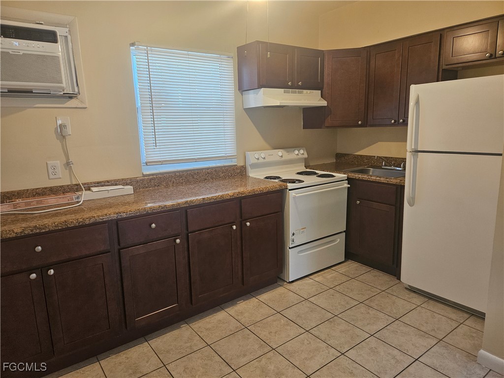 2590 First Street, Unit 206 Fort Myers, FL 33901 - Photo 3 of 11