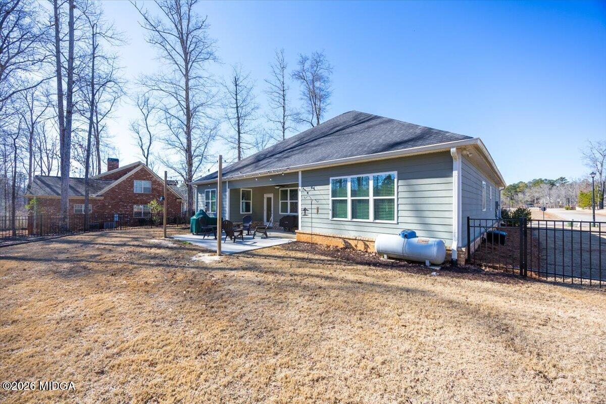 810 Holly Ridge Drive Gray, GA 31032 - Photo 30 of 37 Back of Home