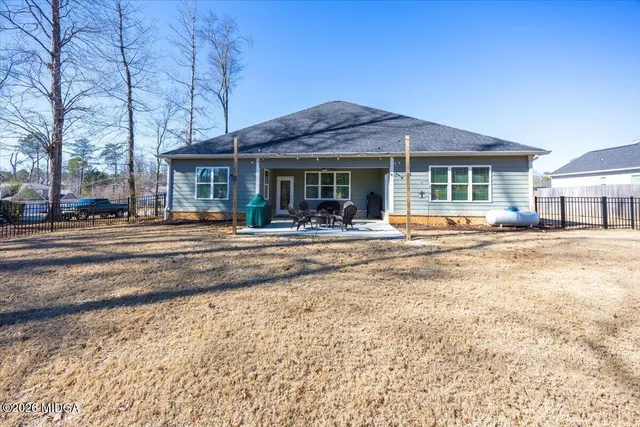 $329,900 | 810 Holly Ridge Drive, Gray, GA 31032