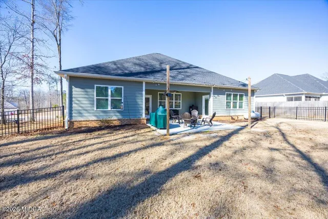 $329,900 | 810 Holly Ridge Drive, Gray, GA 31032