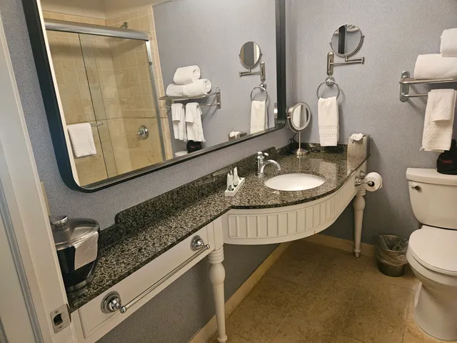 $144,000 | 269 Fontana Boulevard, Unit 2678, Fontana, WI 53125