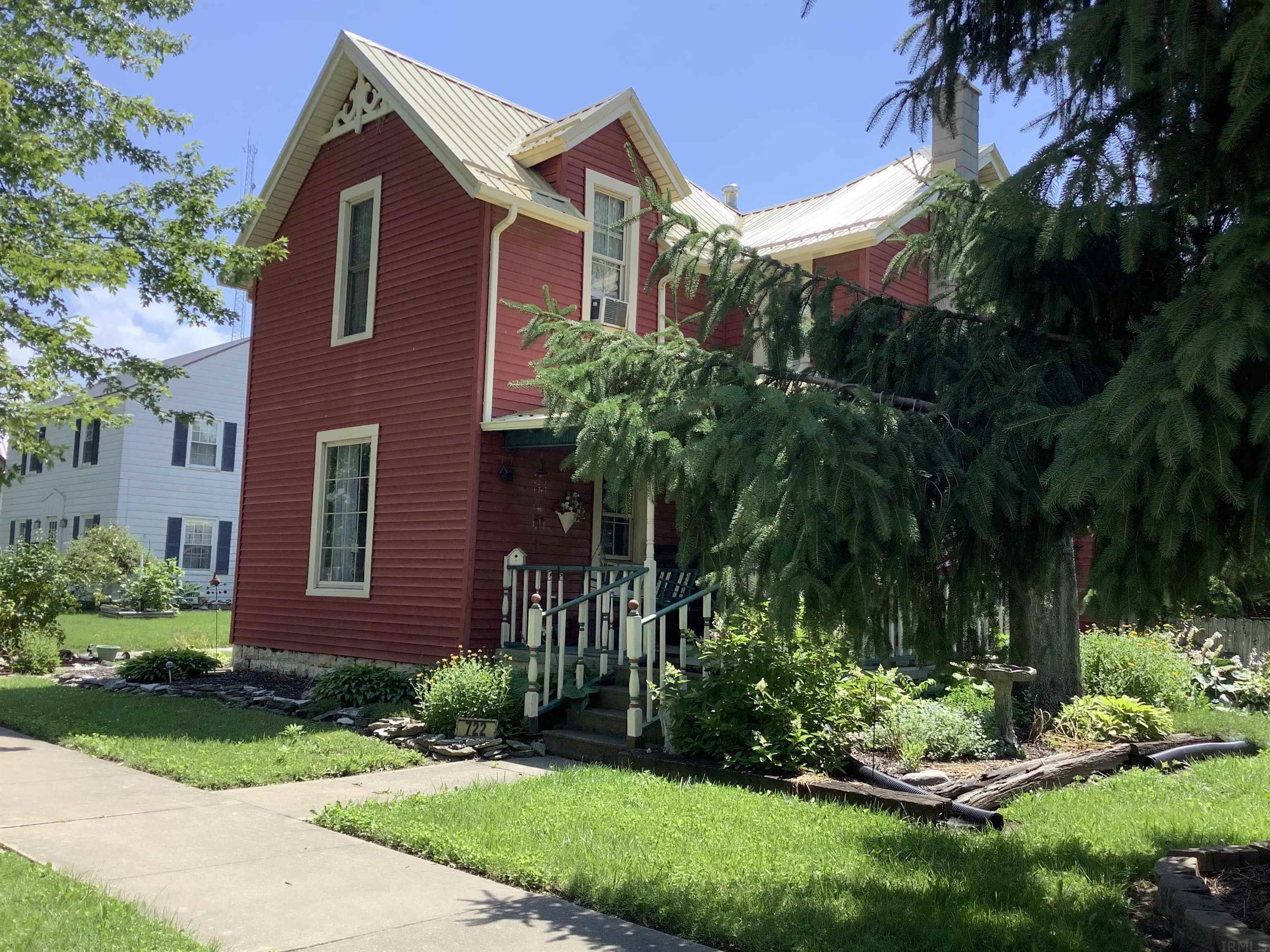 722 Mercer Avenue Decatur, IN 46733 - Photo 2 of 17