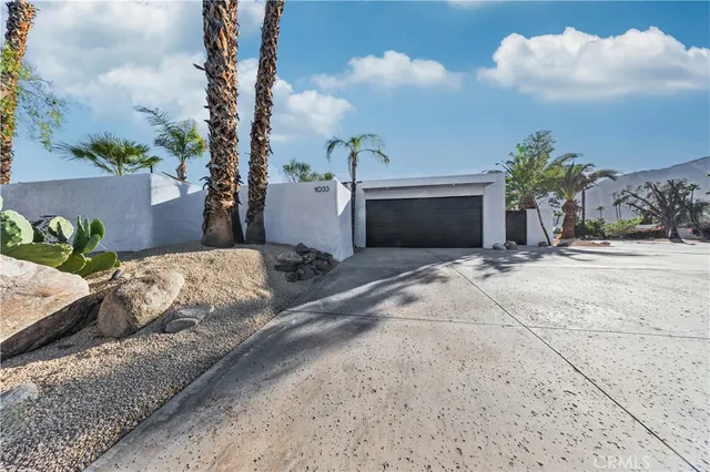 $1,128,000 | 1033 East Via Escuela, Palm Springs, CA 92262