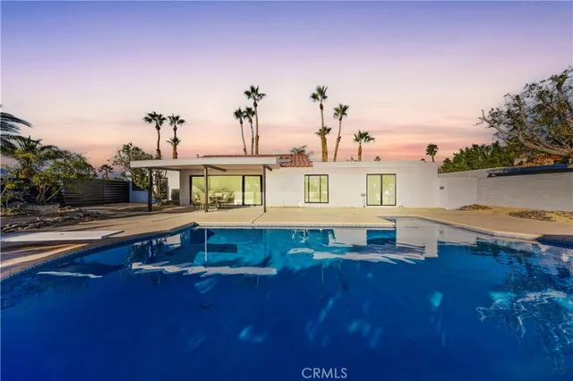$1,128,000 | 1033 East Via Escuela, Palm Springs, CA 92262