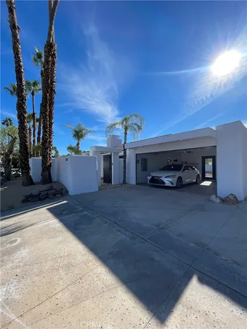 $1,128,000 | 1033 East Via Escuela, Palm Springs, CA 92262