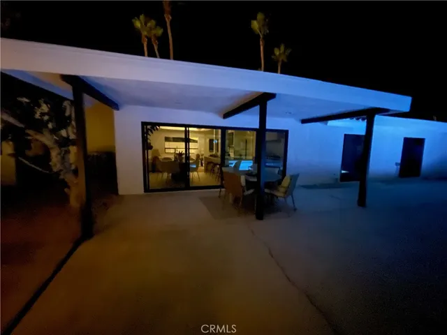 $1,128,000 | 1033 East Via Escuela, Palm Springs, CA 92262