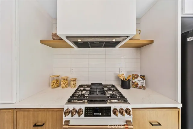 $1,128,000 | 1033 East Via Escuela, Palm Springs, CA 92262