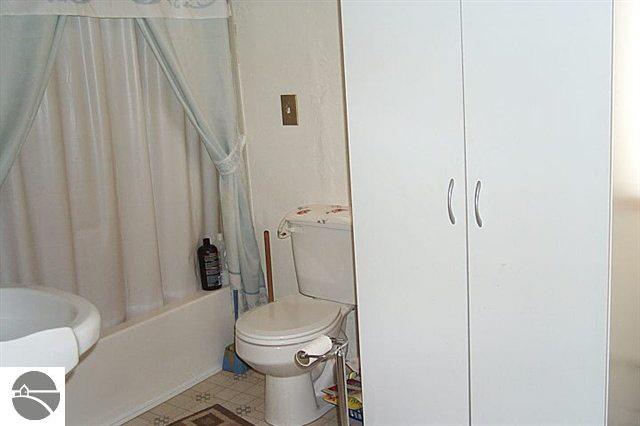 2468 Maes Road West Branch, MI 48661 - Photo 6 of 6 1752097-5.JPG