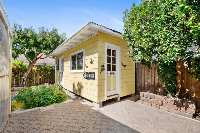 $699,000 | 2065 Yajome Street, Napa, CA 94559