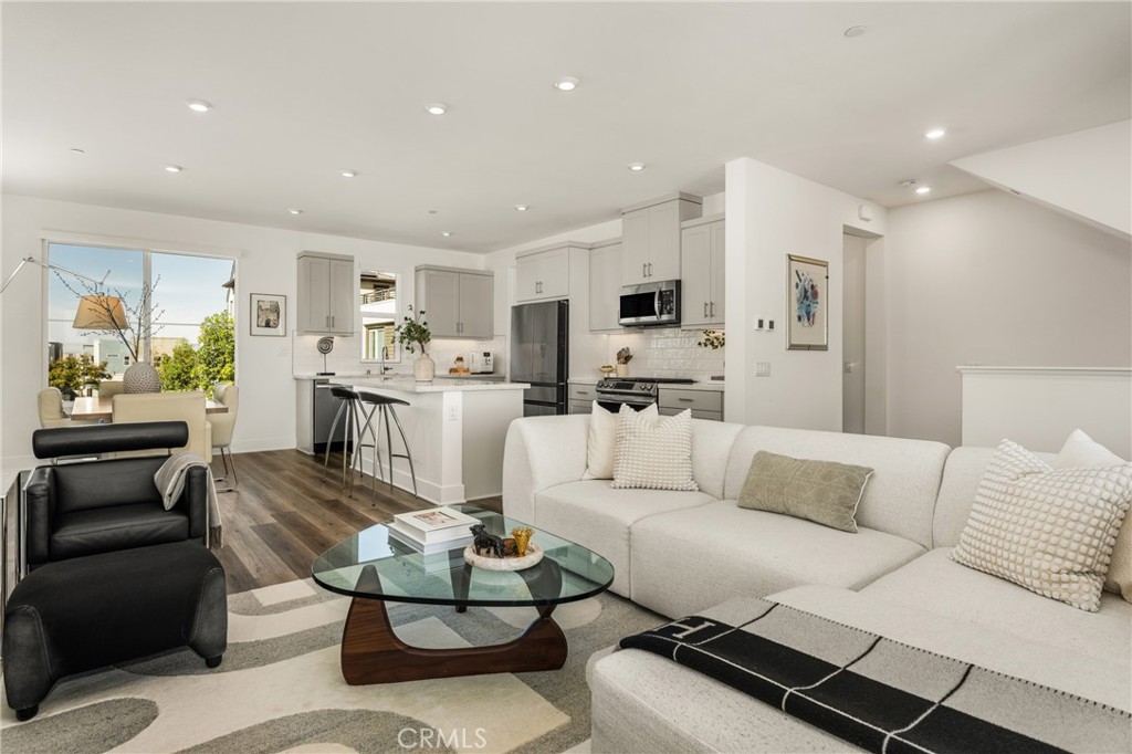 201 Lynx Irvine, CA 92618 - Photo 12 of 54