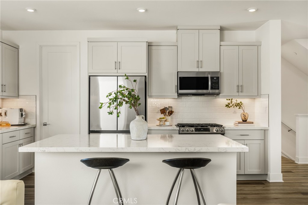 201 Lynx Irvine, CA 92618 - Photo 16 of 54