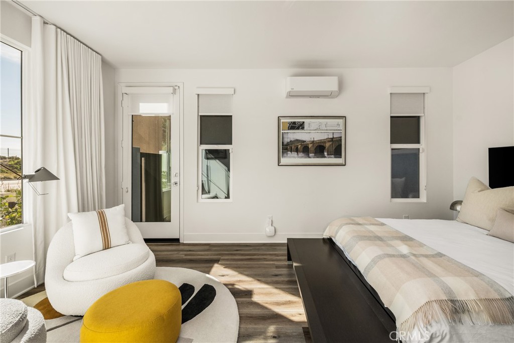 201 Lynx Irvine, CA 92618 - Photo 4 of 54