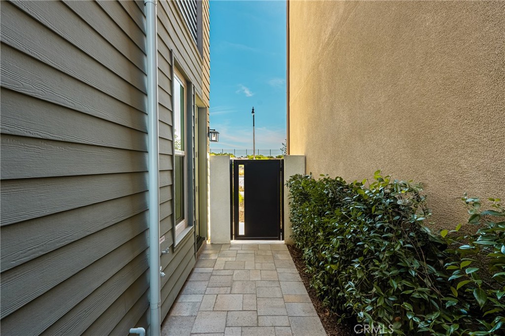 201 Lynx Irvine, CA 92618 - Photo 8 of 54