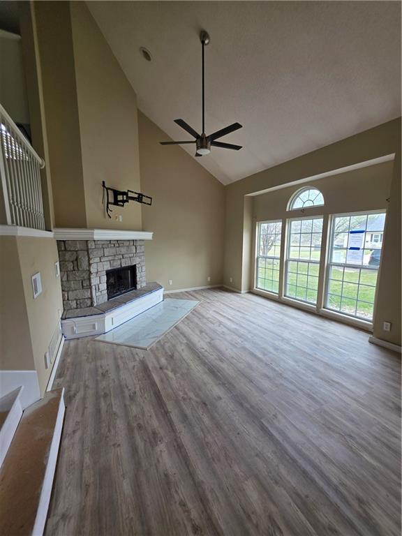 21793 Lincoln Terrace Spring Hill, KS 66083 - Photo 2 of 15