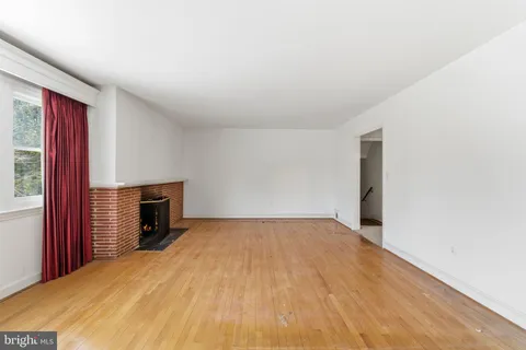 $1,050,000 | 7408 Wyndale Lane, Chevy Chase, MD 20815