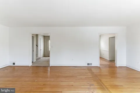 $1,050,000 | 7408 Wyndale Lane, Chevy Chase, MD 20815