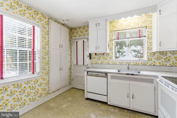 $955,000 | 7408 Wyndale Lane, Chevy Chase, MD 20815
