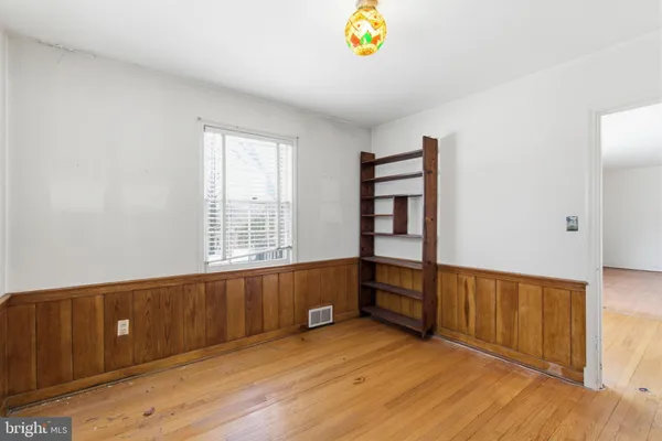 $955,000 | 7408 Wyndale Lane, Chevy Chase, MD 20815