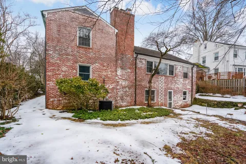 $1,050,000 | 7408 Wyndale Lane, Chevy Chase, MD 20815