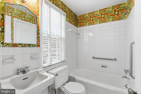 $1,050,000 | 7408 Wyndale Lane, Chevy Chase, MD 20815