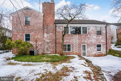 $1,050,000 | 7408 Wyndale Lane, Chevy Chase, MD 20815