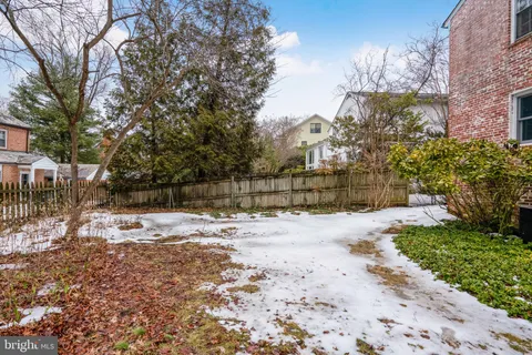 $1,050,000 | 7408 Wyndale Lane, Chevy Chase, MD 20815