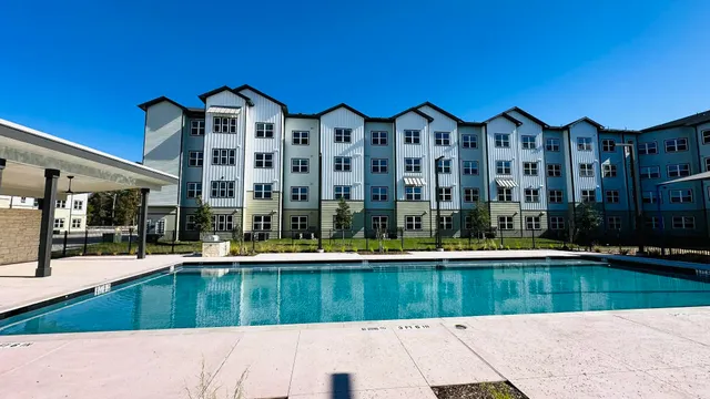 $1,265 | 19100 Woodland Hills Drive, Unit B1, Humble, TX 77338