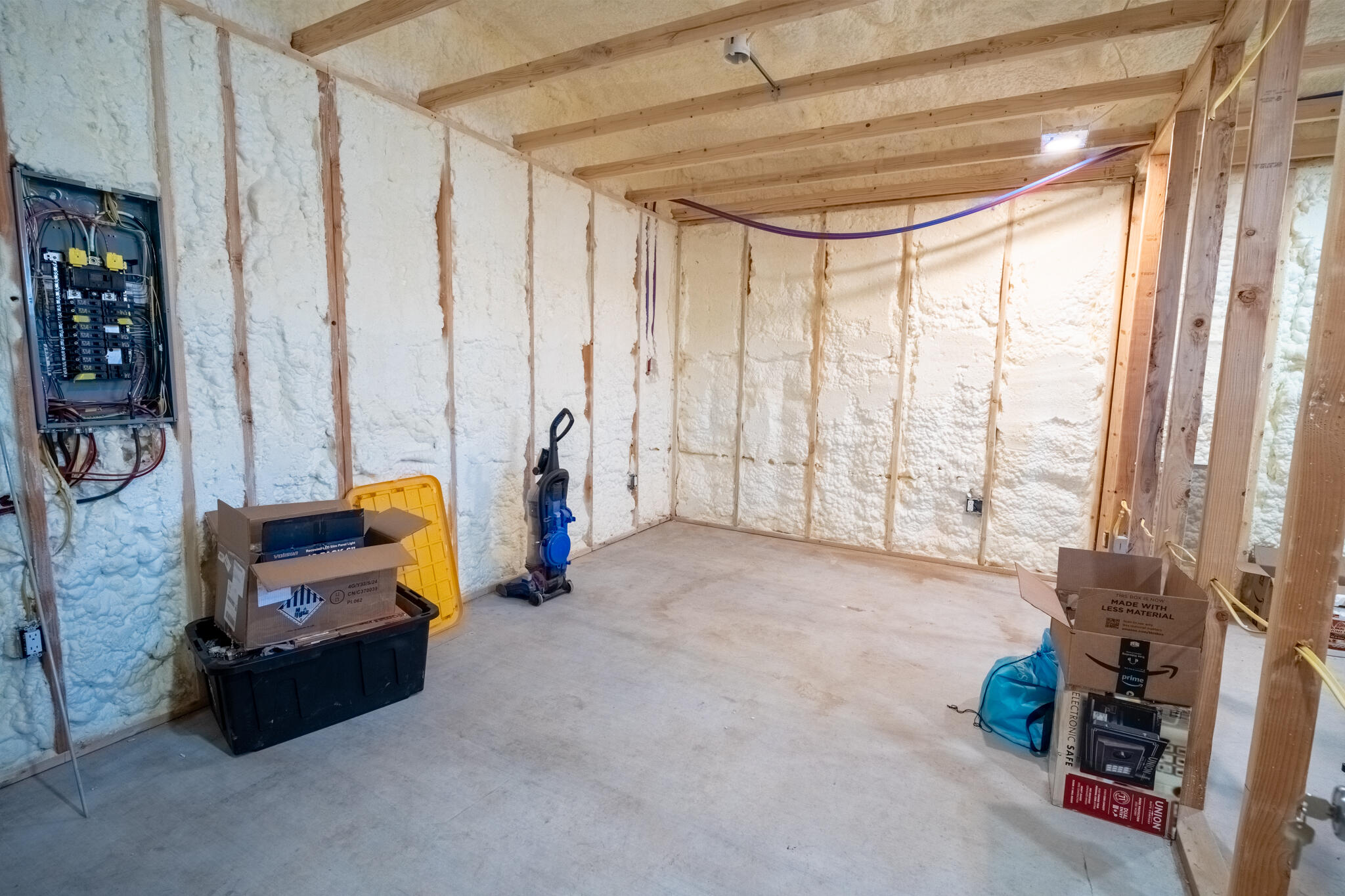 872 PR Anthony Shallowater, TX 79363 - Photo 7 of 9 a view of game room with windows