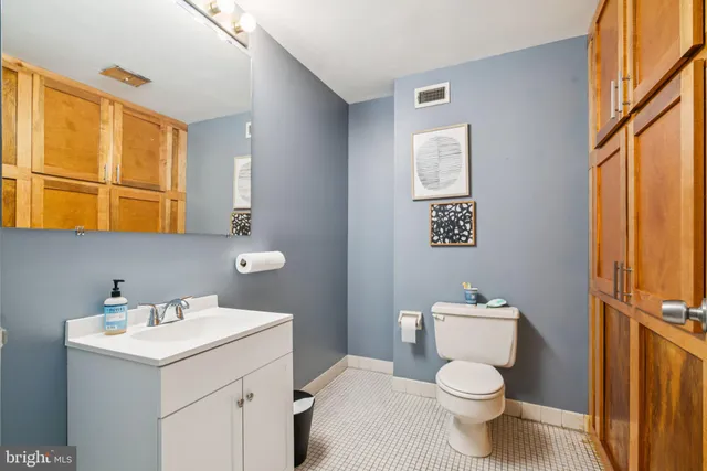 $525,000 | 115 Cuthbert Street, Unit B, Philadelphia, PA 19106