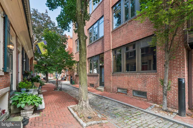 $525,000 | 115 Cuthbert Street, Unit B, Philadelphia, PA 19106