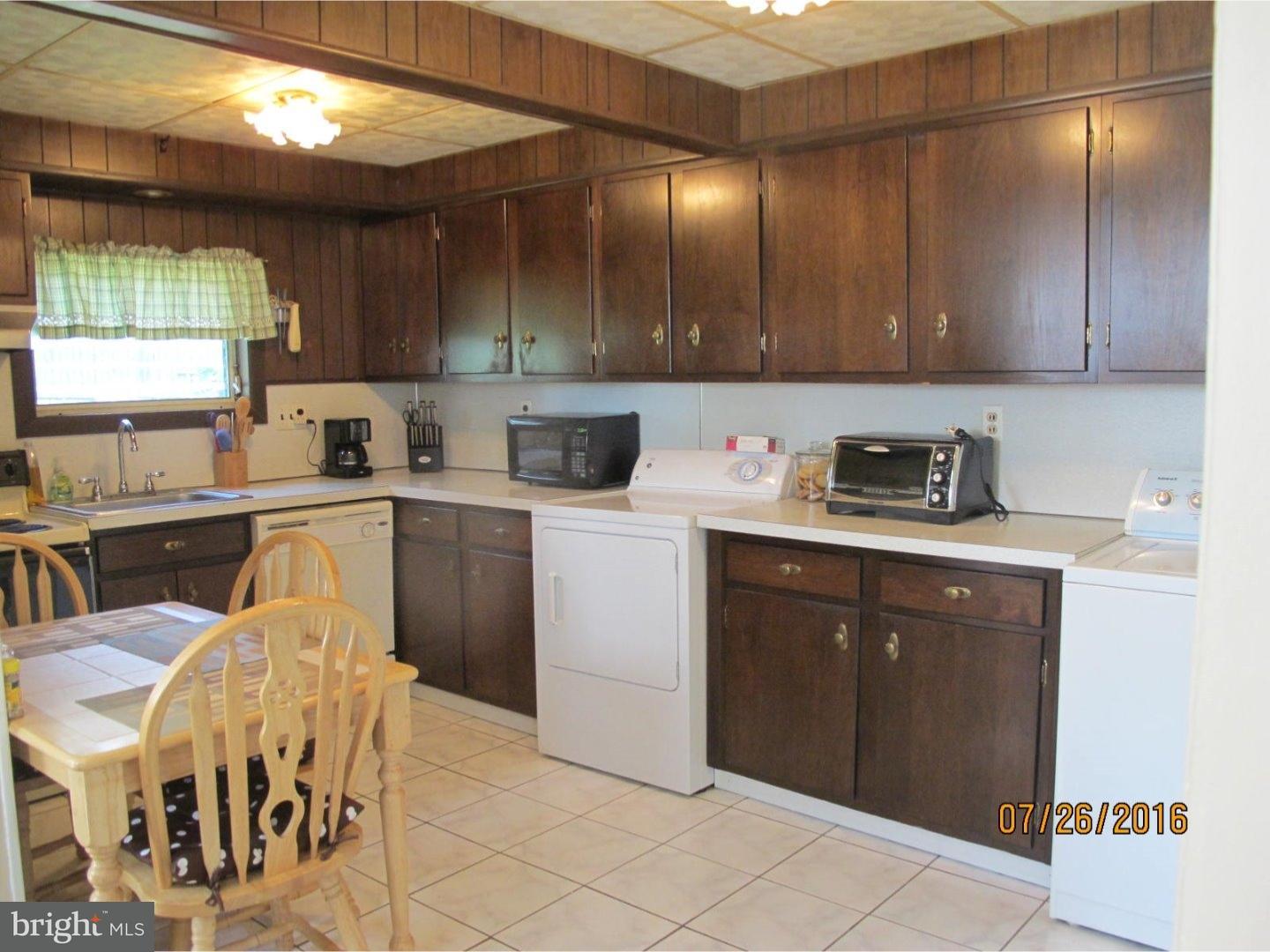 9858 Verree Road Philadelphia, PA 19115 - Photo 2 of 15