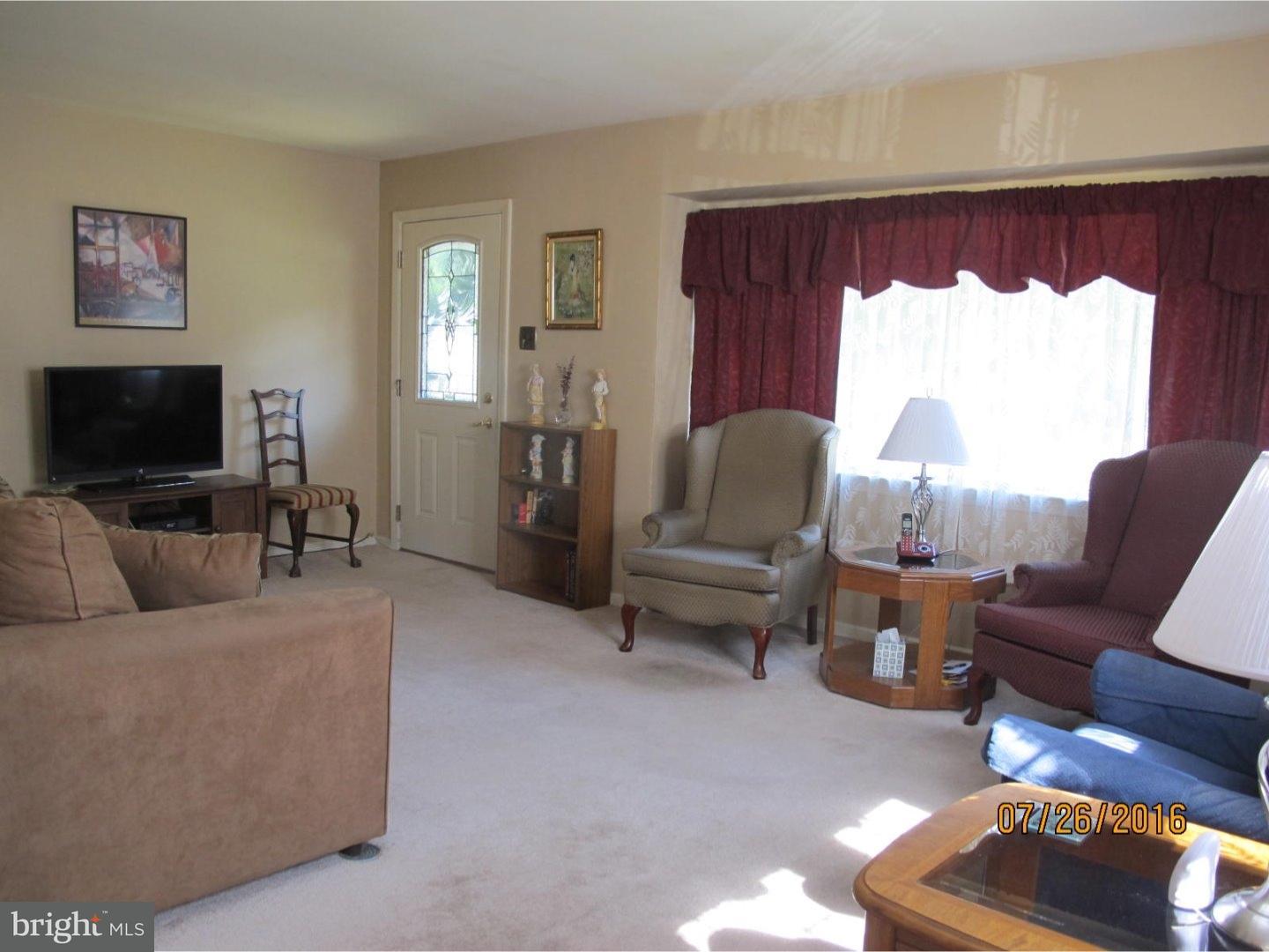 9858 Verree Road Philadelphia, PA 19115 - Photo 5 of 15